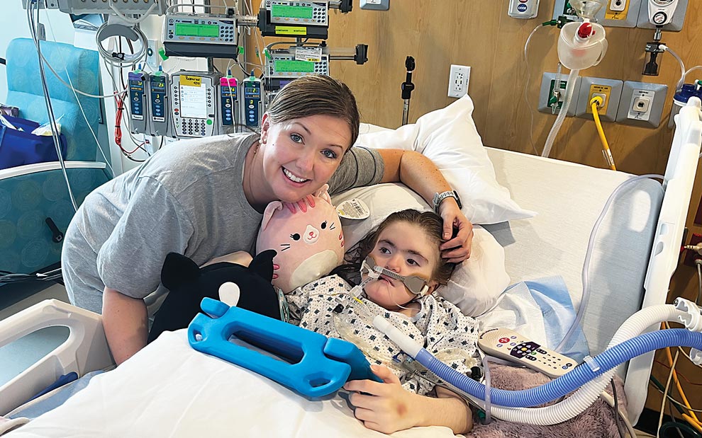 mom and daughter in hospital