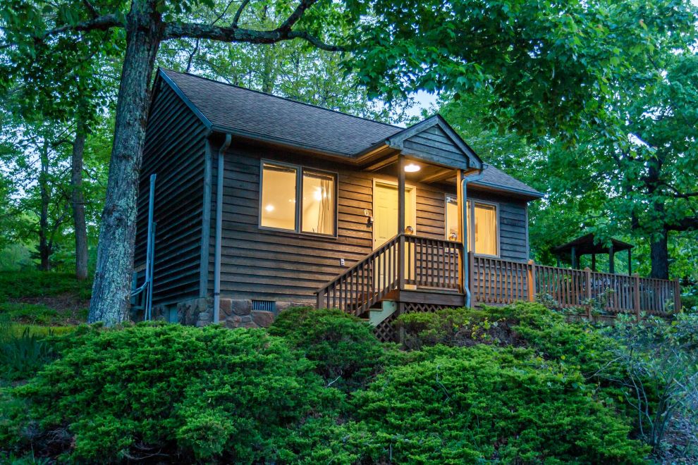 Plan your Family’s Winter Getaway Love Ridge Mountain Lodging cabin