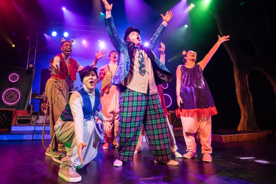 Virginia Rep’s Kid-Friendly Rock Show Teaches Valuable Lessons Cast of naked Mole Rat at Virginia Rep Center