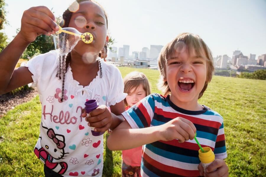 RHHD Urges Richmond Families to Stay Aware of Asthma Dangers kids playing with bubbles