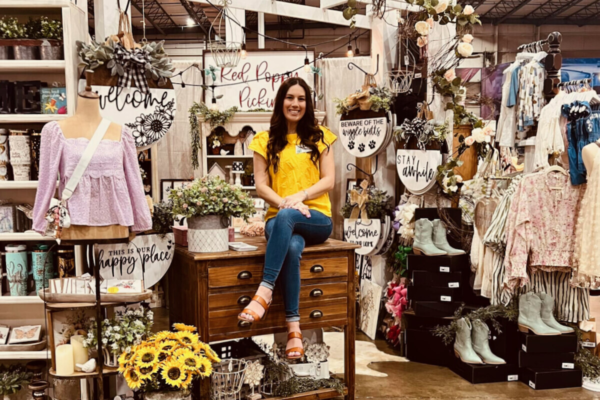 Founder of Red Poppy Pickin’ Chelsea Hooper Talks Entrepreneurship, Creativity, and Motherhood Chelsea Hooper shopping business