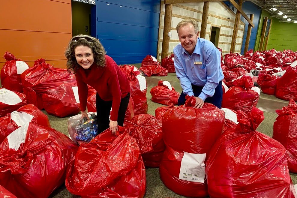 The Salvation Army Central Virginia Kicks Off the Red Kettle Season with Bass Pro Shops Salvation Army Holidays
