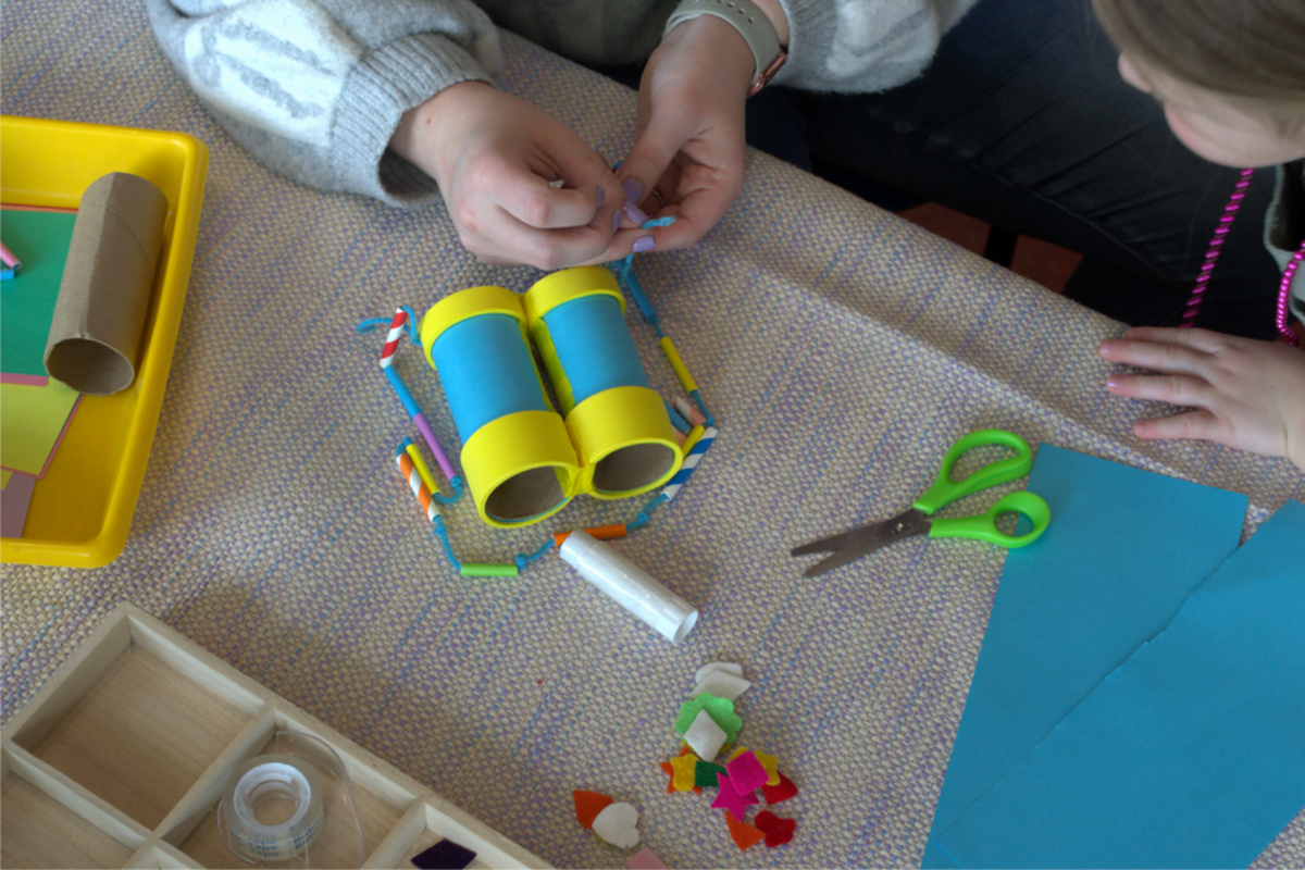Bird and Bug Watchers Kids Can Do - Binocular craft