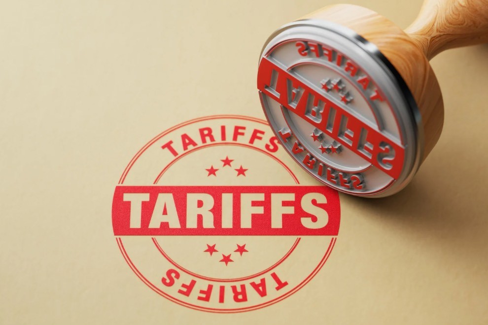 How Should You Respond to Tariffs? How to respond to tariffs