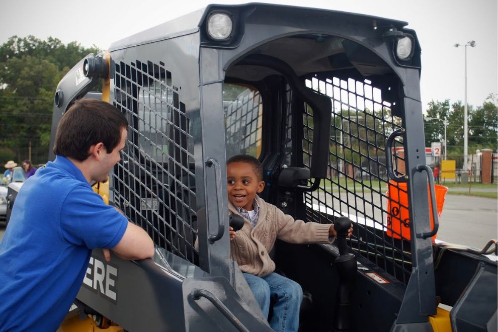 Junior League of Richmond's Touch a Truck