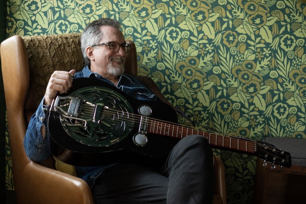 Musician Jerry Douglas is Doing What He Loves in Life Jerry Douglas Laughing w Dobro - Wallpaper (Credit Scott Simontacchi)