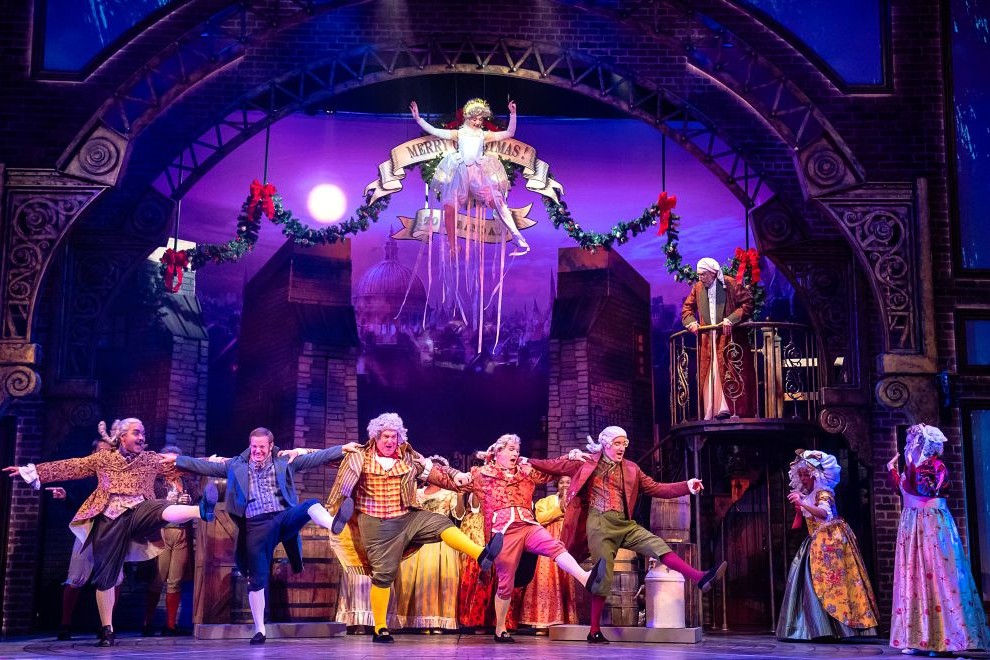 Virginia Rep's A Christmas Carol - Photo by Aaron Sutten
