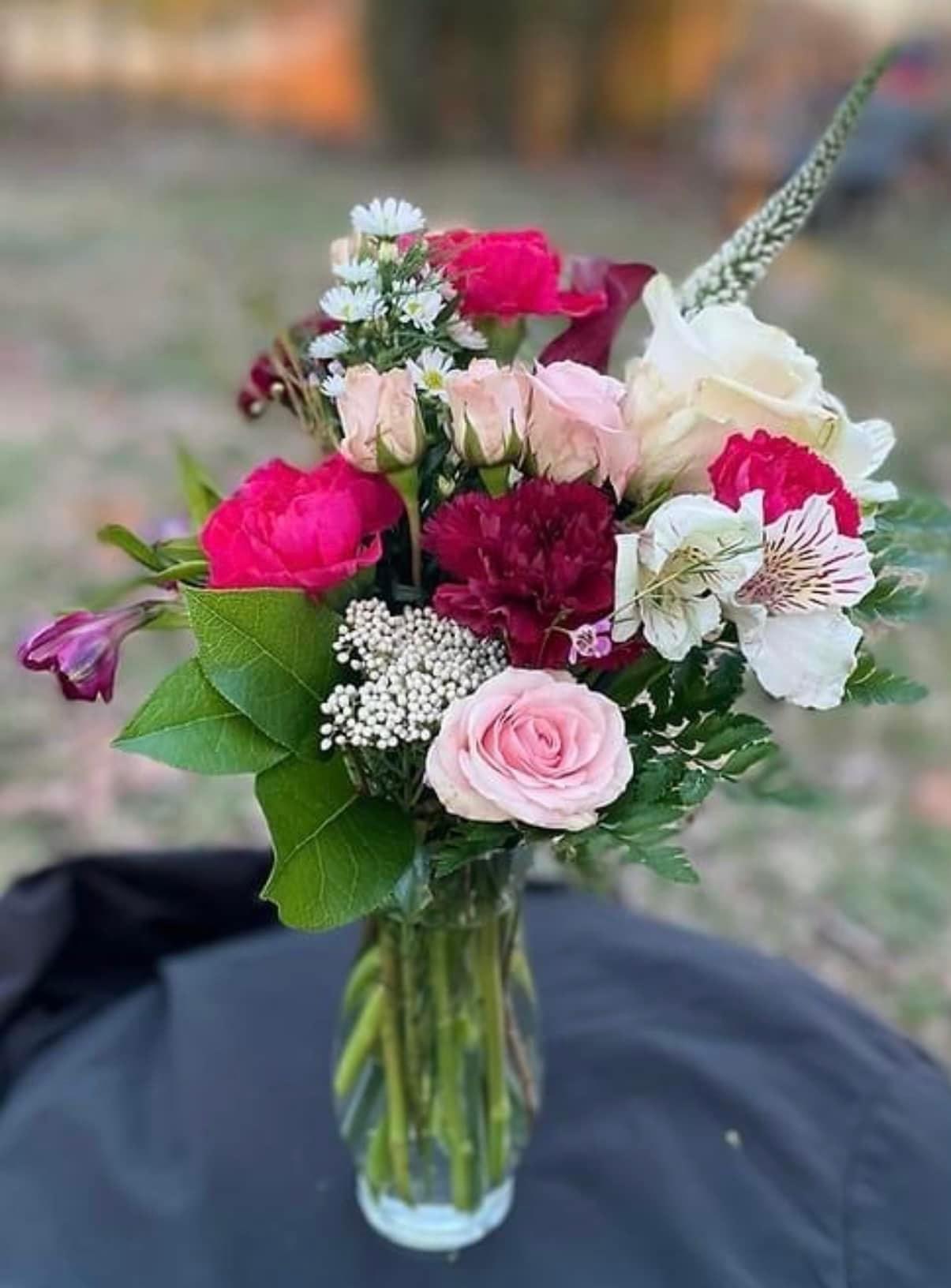 Galentine’s Flower Bar