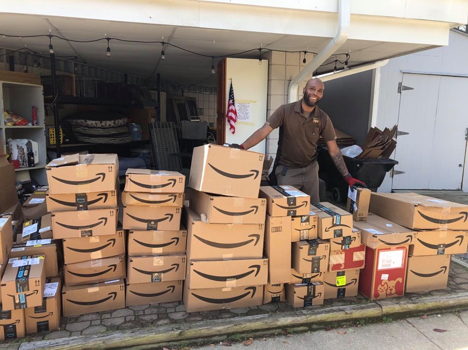 Community Meets RAL Needs with Shipped Pet Food Donations