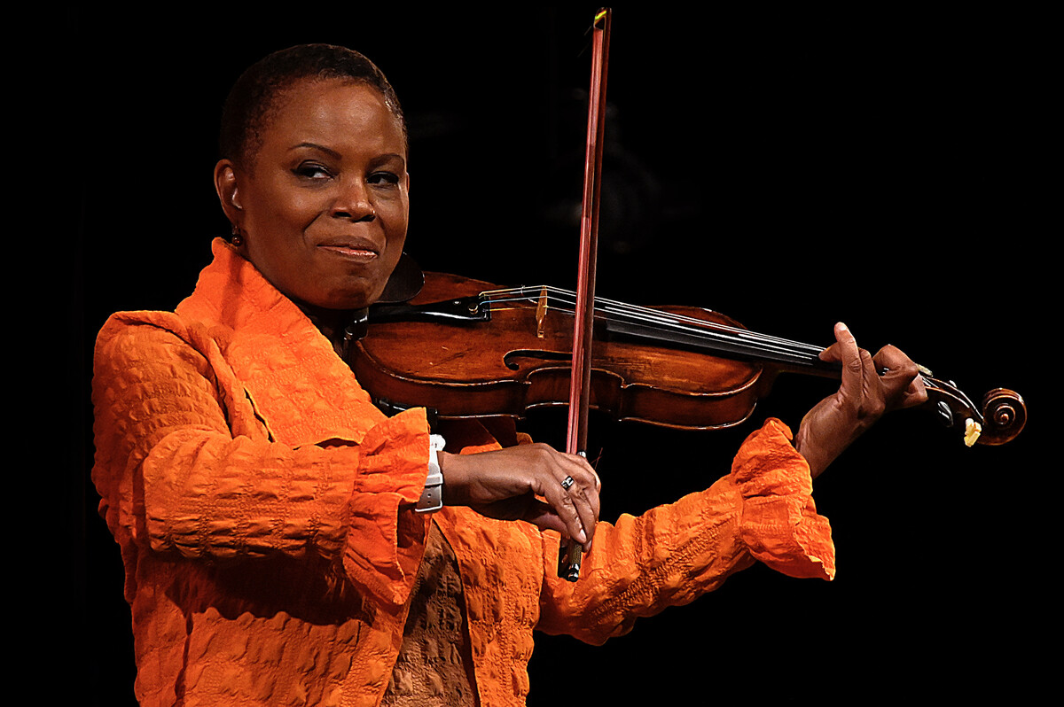 Regina Carter is Ready to Light Up Rescheduled Menuhin 2021