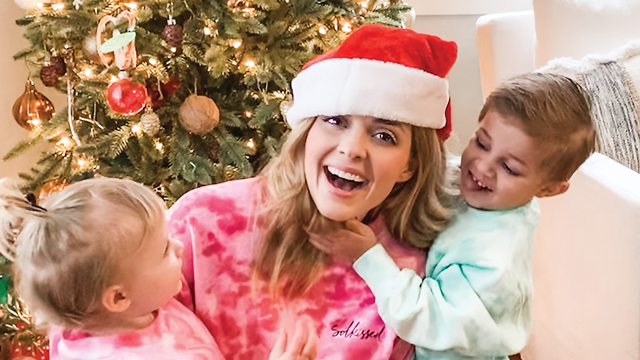 Jen Lilley Is a Christmas Star!