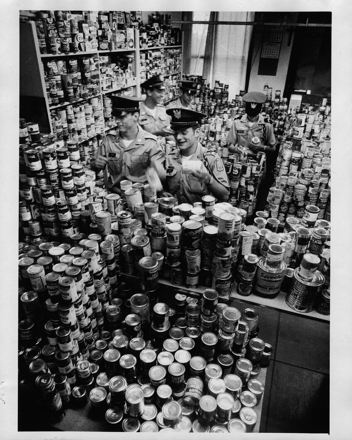 LittleSisters_V_85_37_2580