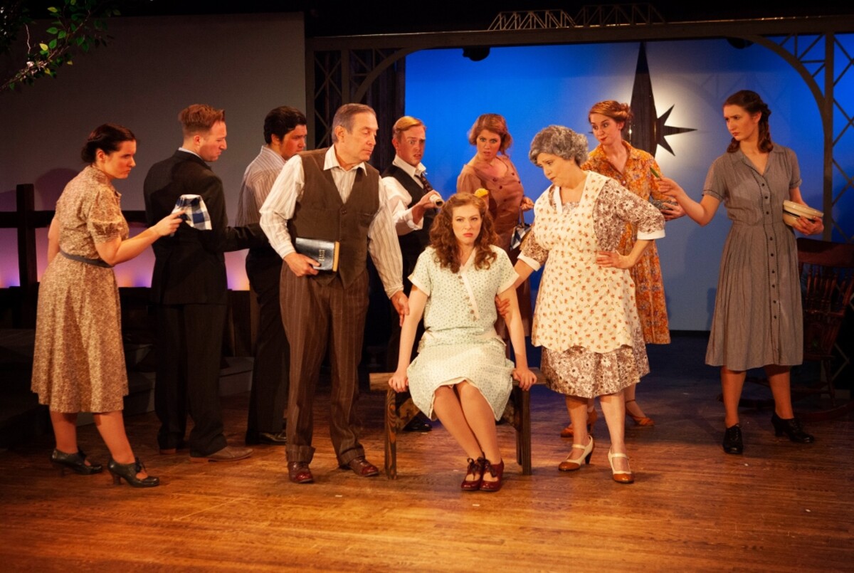 “Bright Star” is a Melodic Feast Flavored by Appalachian Culture