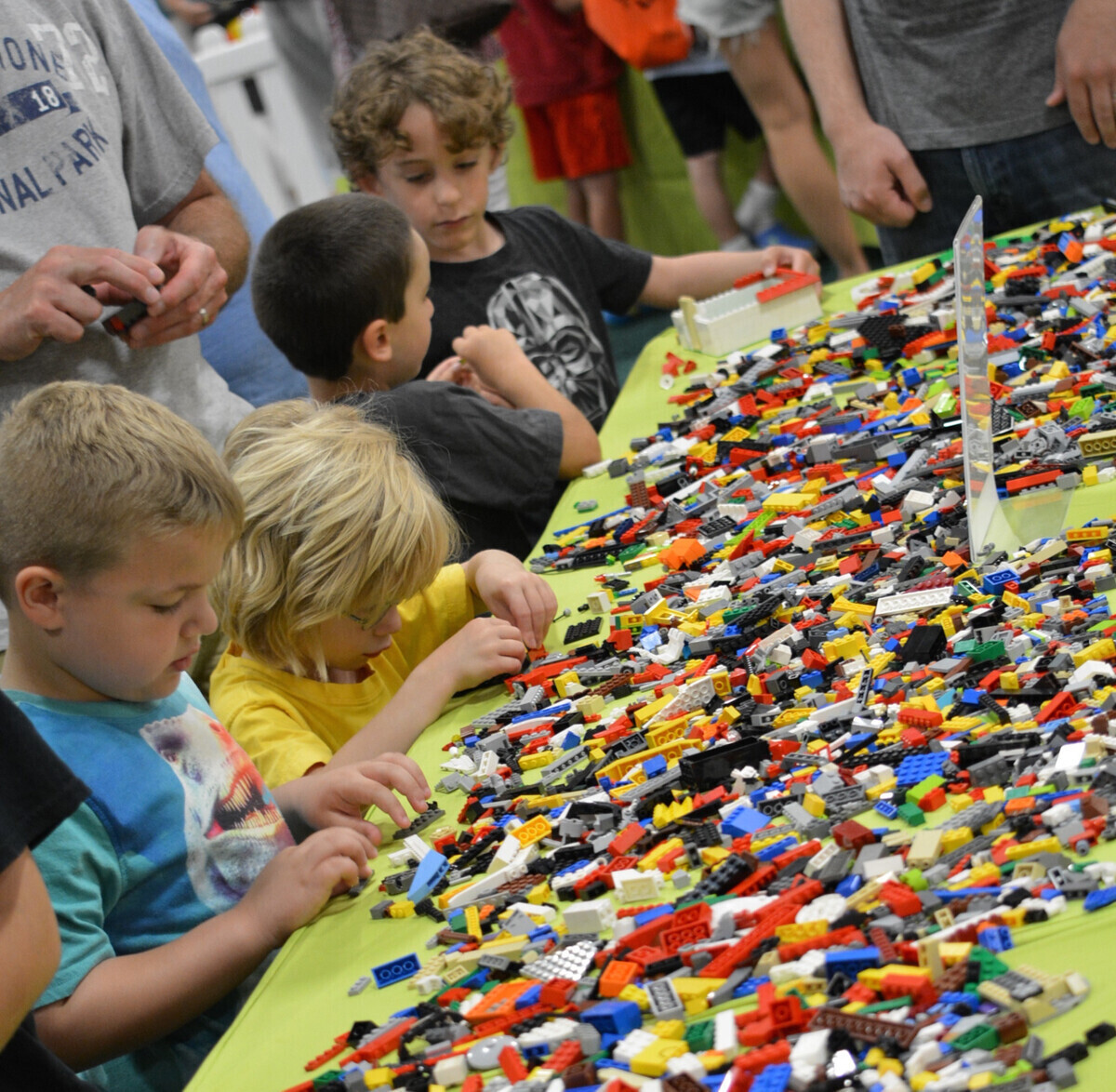 Don’t Miss the Largest Touring LEGO Fan Experience